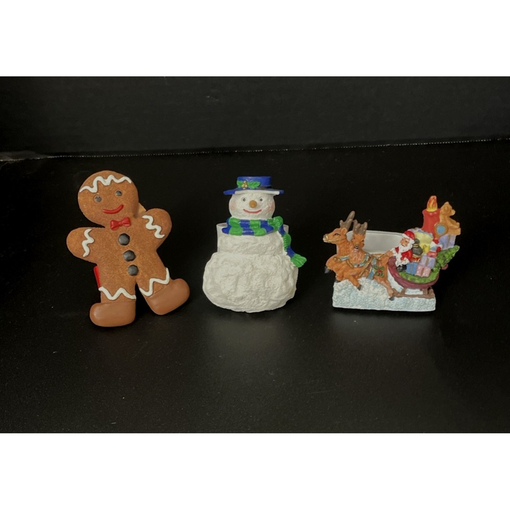 Christmas Themed Napkin‎ Rings Set of 3 Resin Holiday Seasonal Novelty